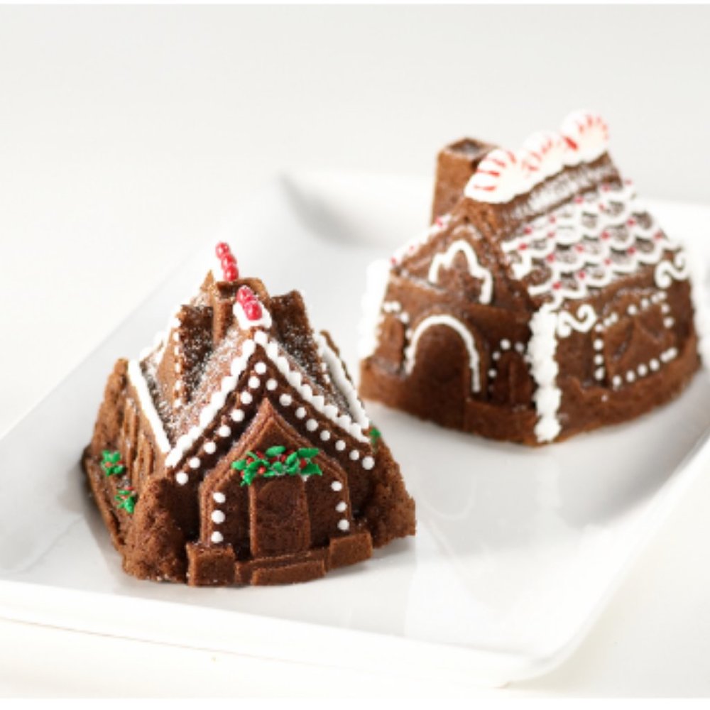 NORDIC WARE Gingerbread House Duet